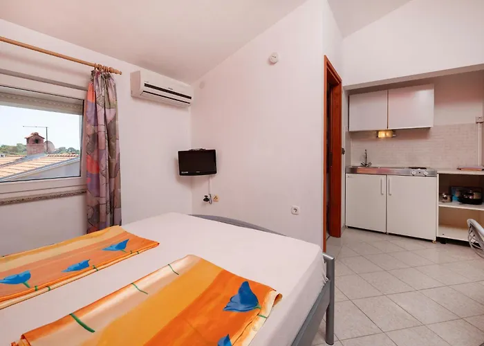 Stunning In With Wifi Apartment