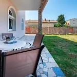 Stunning In With Wifi Apartment *